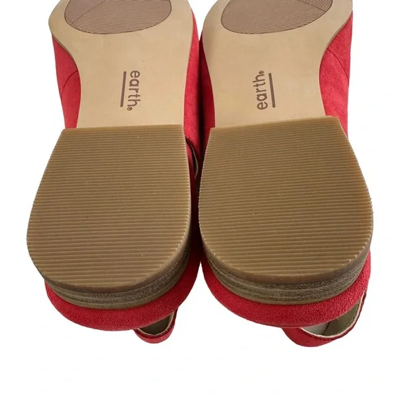 Earth Uptown Ursula Slingback Spicy Red Soft Suede Closed Toe Shoes Size 8M - Picture 12 of 16